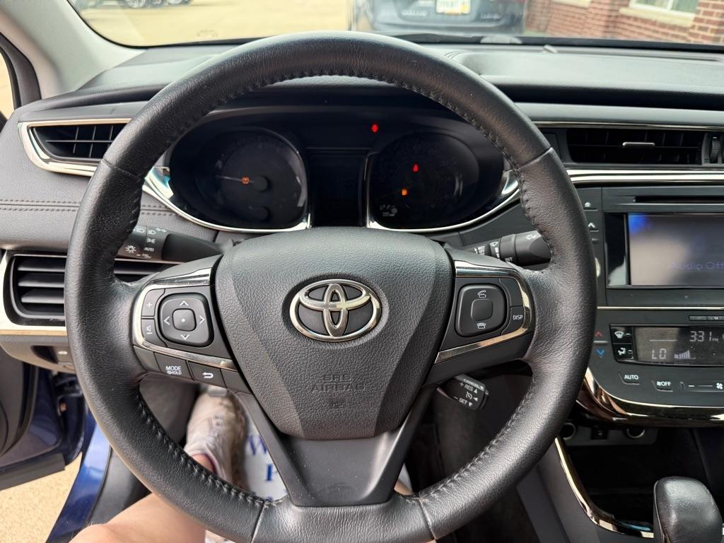 Toyota Avalon XLE Premium (Natl) 2013