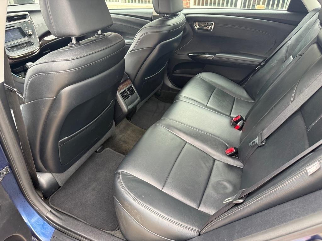 Toyota Avalon XLE Premium (Natl) 2013