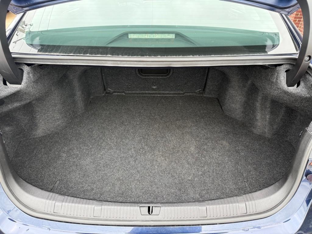 Toyota Avalon XLE Premium (Natl) 2013