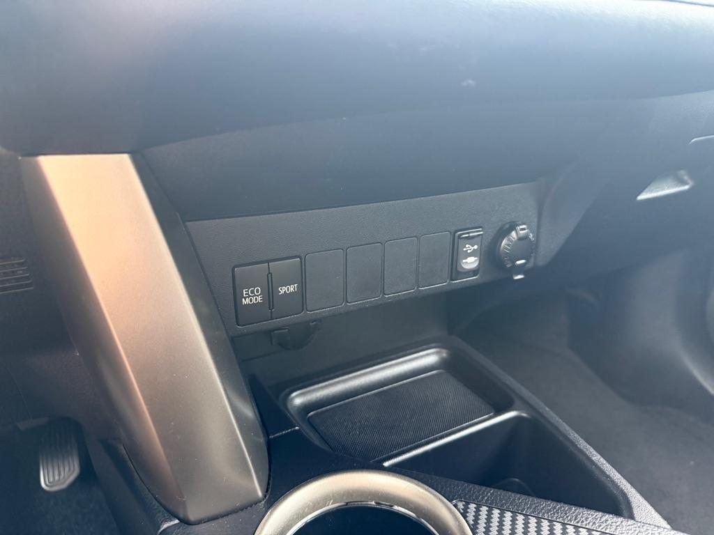 Toyota RAV4 XLE AWD 2013