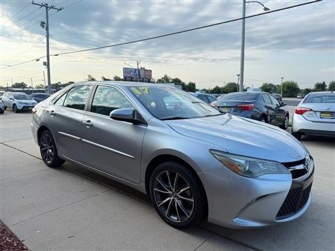 2017 Toyota Camry XSE 4D Sedan