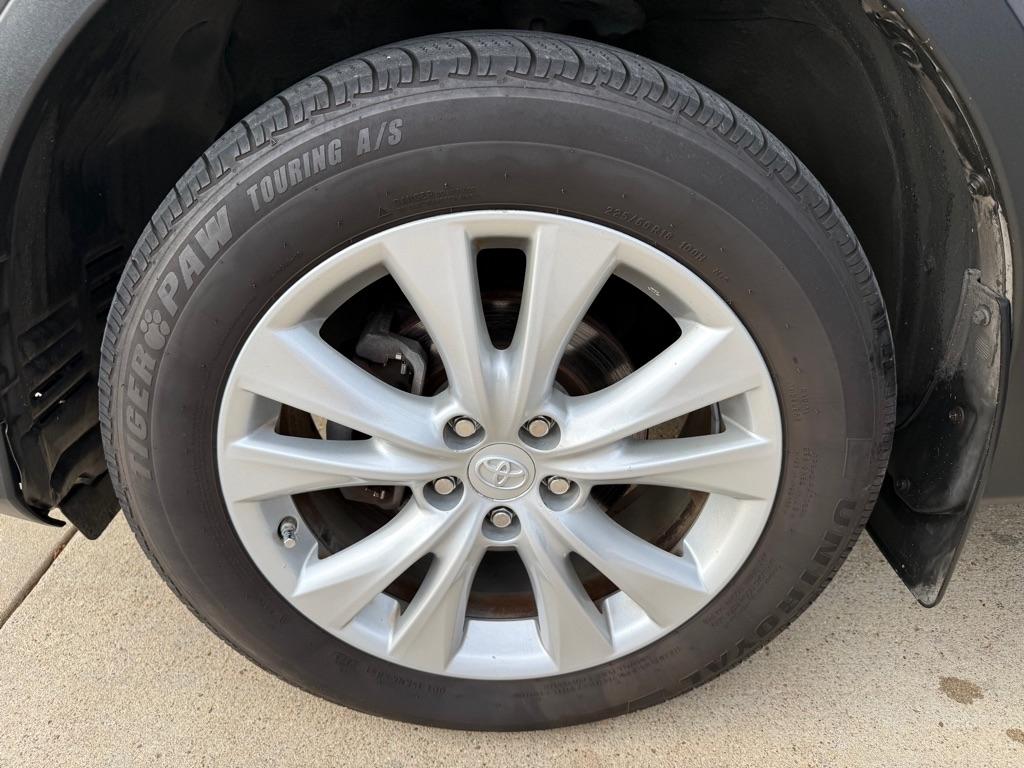 Toyota RAV4 Limited AWD 2014