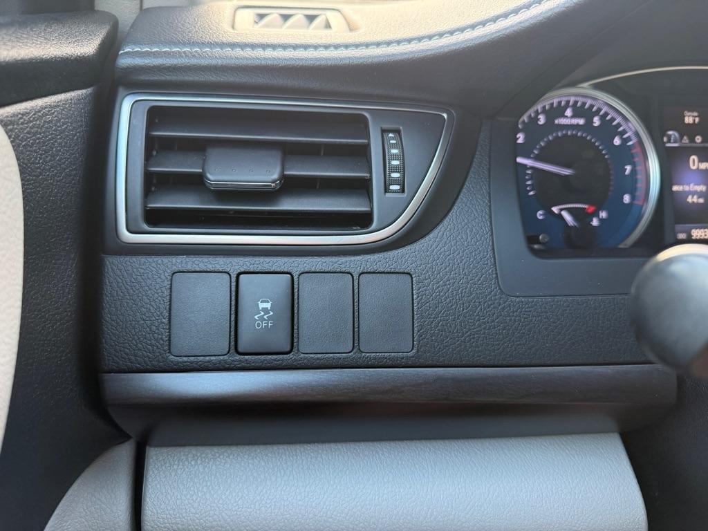 Toyota Camry LE 2017