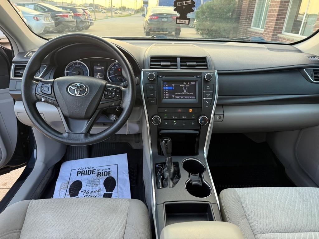 Toyota Camry LE 2017