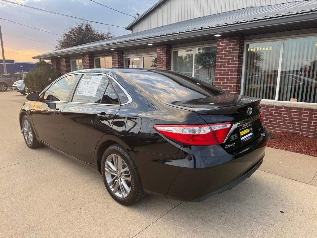 Toyota Camry SE 4D Sedan 2016