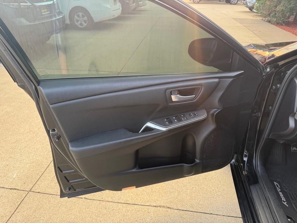 Toyota Camry SE 4D Sedan 2016