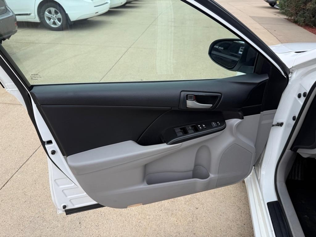 Toyota Camry LE 2013