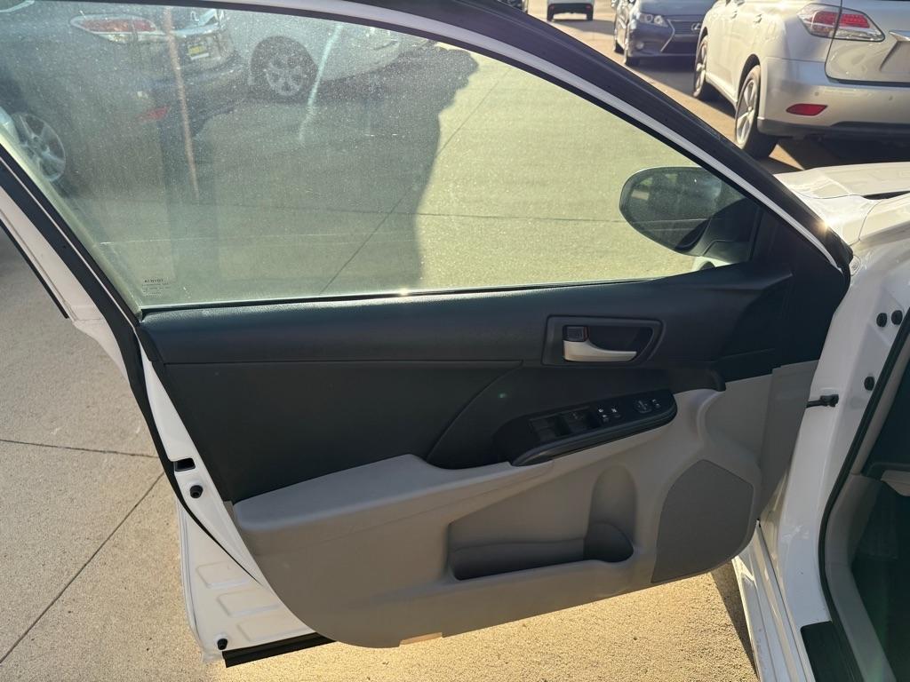 Toyota Camry LE 2013