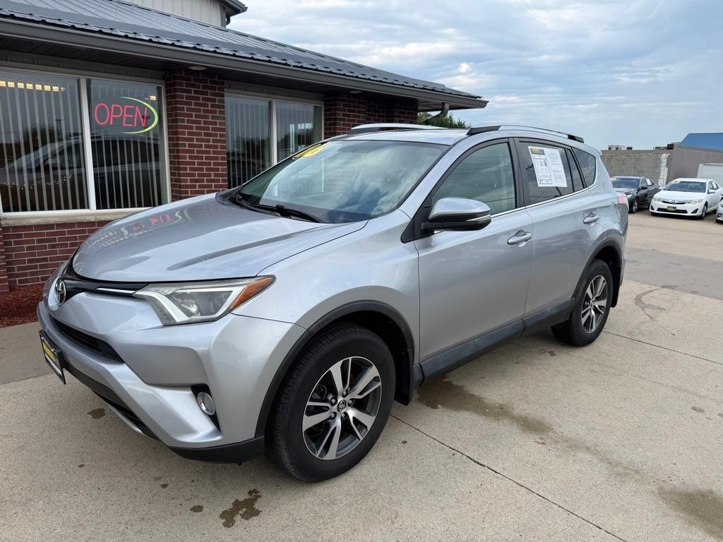 Toyota RAV4 XLE AWD 2016