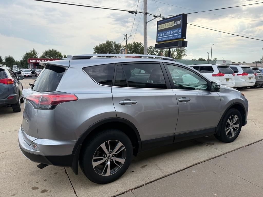 Toyota RAV4 XLE AWD 2016