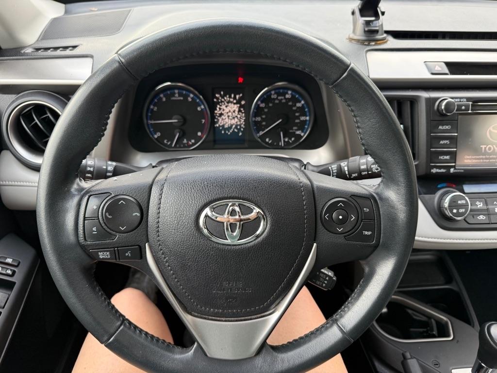 Toyota RAV4 XLE AWD 2016