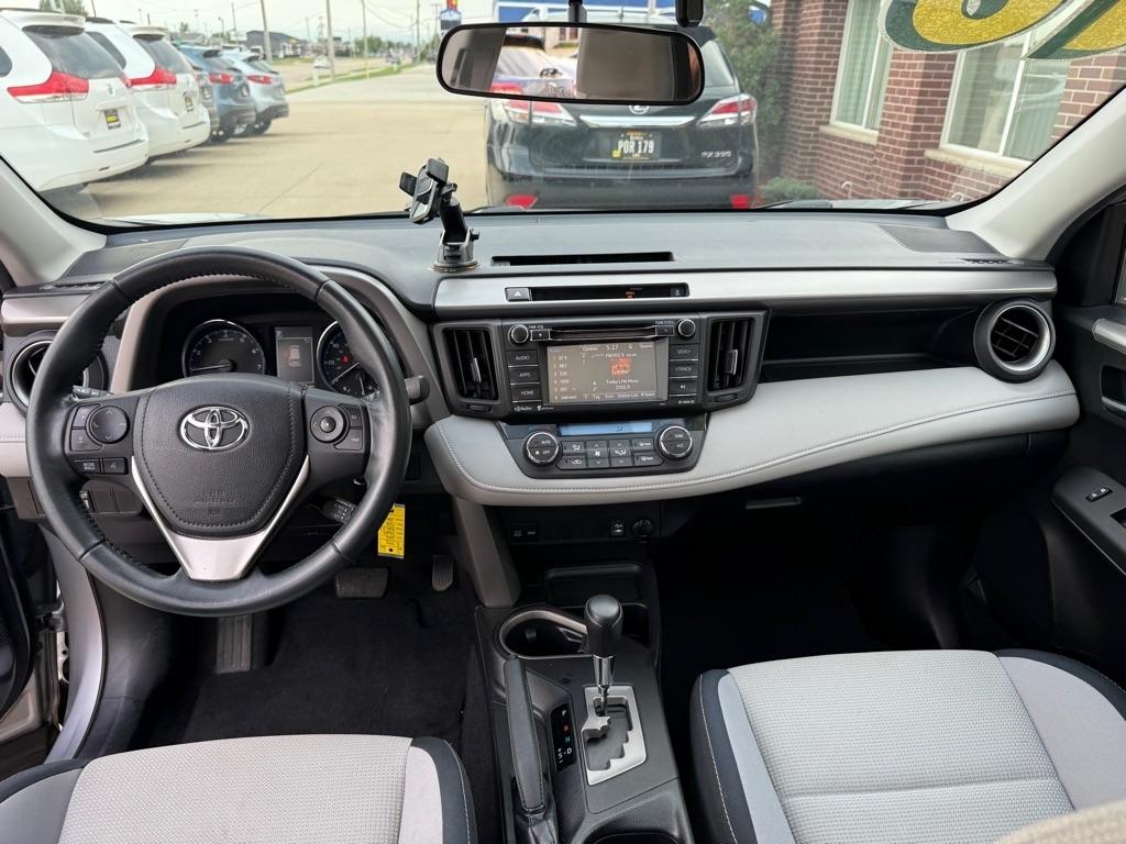 Toyota RAV4 XLE AWD 2016