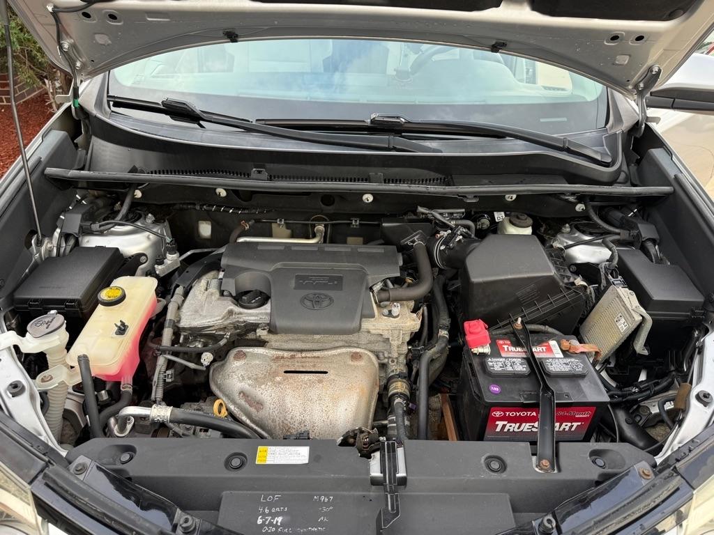 Toyota RAV4 XLE AWD 2016