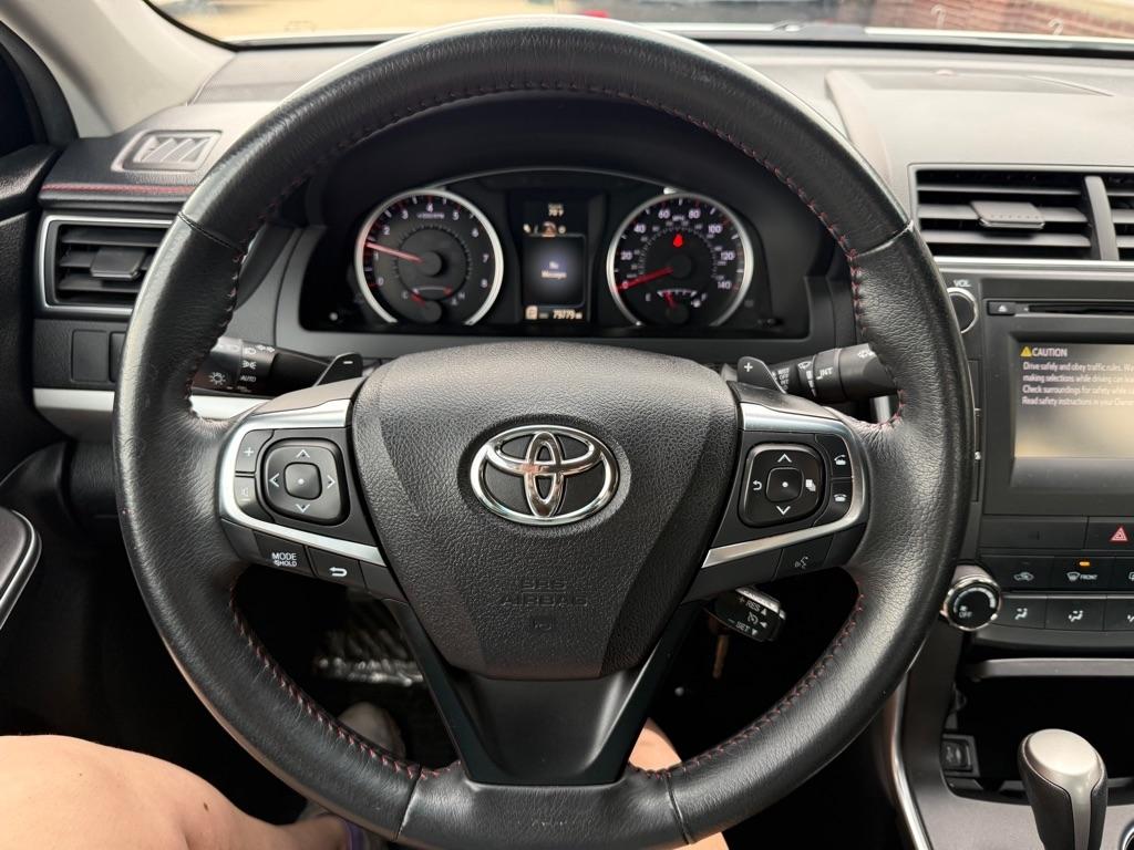 Toyota Camry SE 2016
