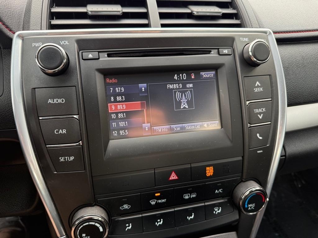 Toyota Camry SE 2016