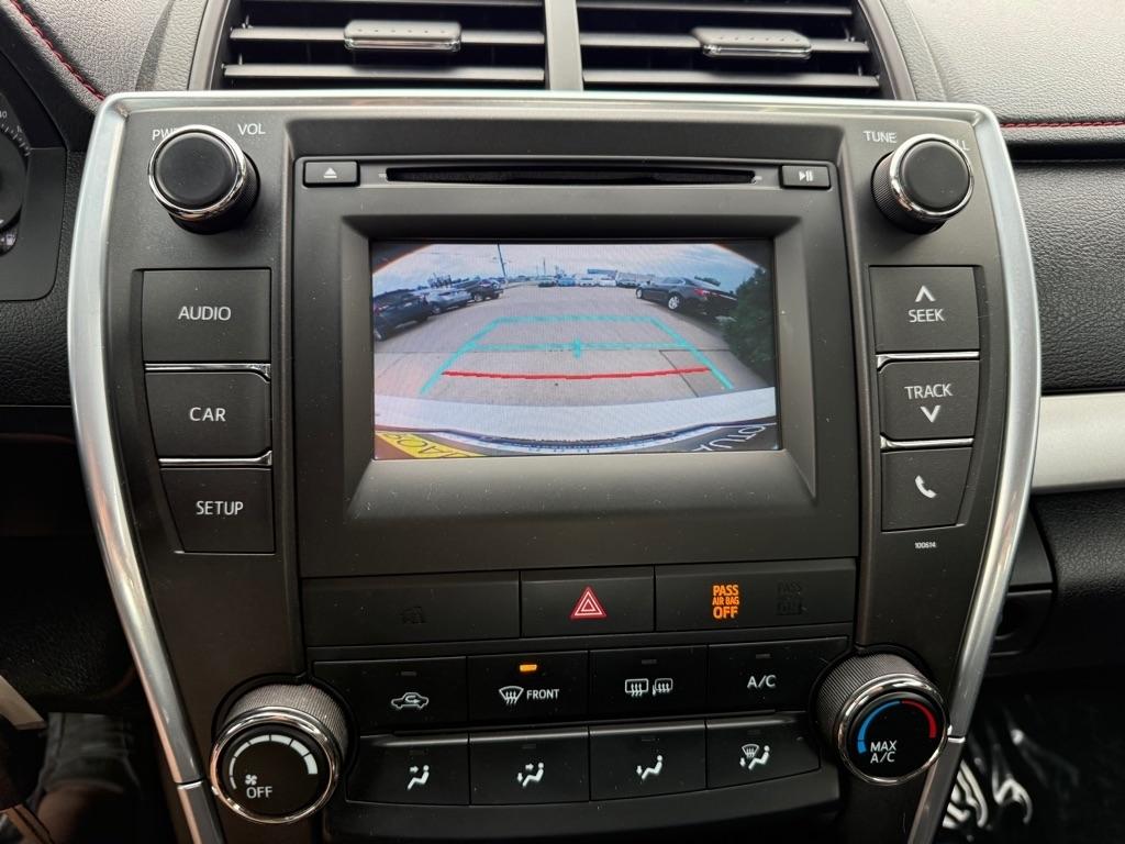 Toyota Camry SE 2016