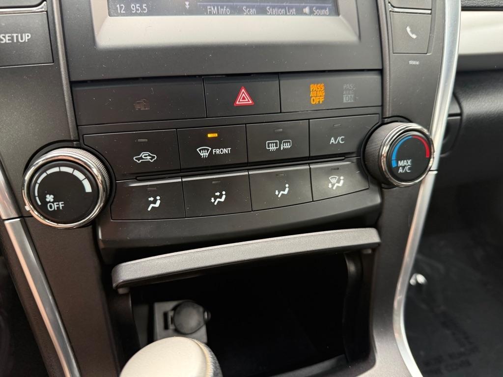 Toyota Camry SE 2016