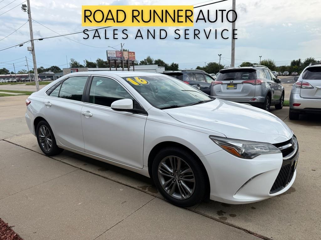 2016 Toyota Camry SE