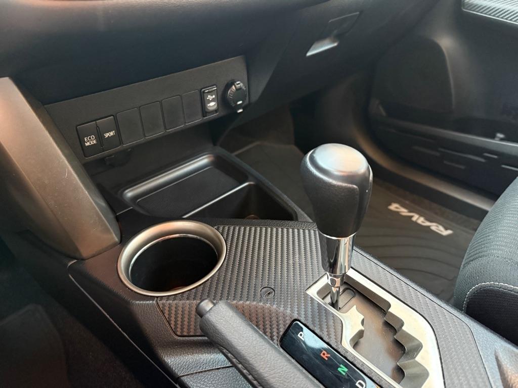Toyota RAV4 XLE AWD 2015