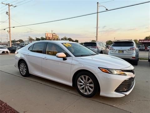 2019 Toyota Camry LE