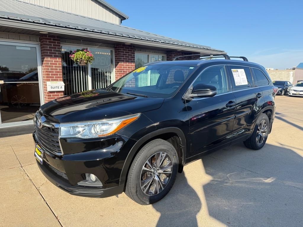Toyota Highlander XLE AWD V6 2016