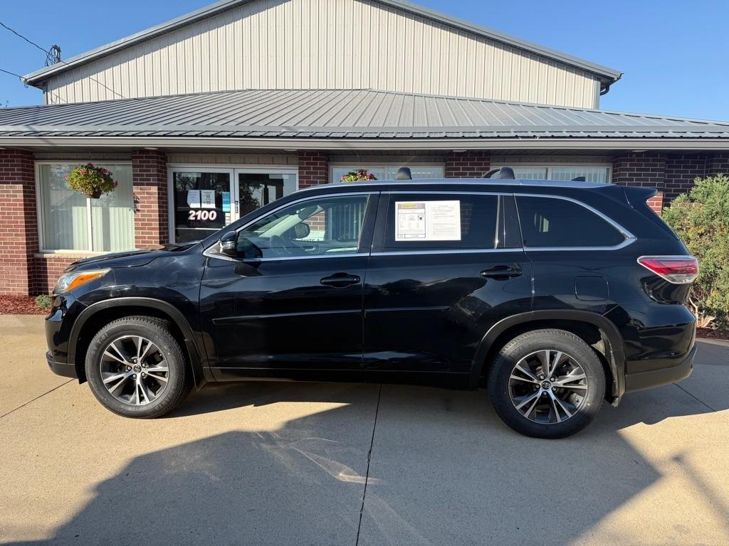 Toyota Highlander XLE AWD V6 2016