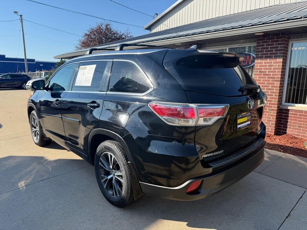 Toyota Highlander XLE AWD V6 2016