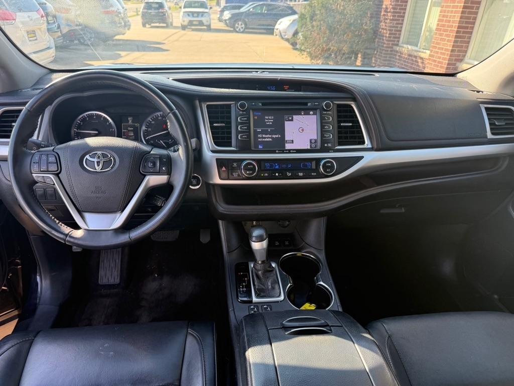 Toyota Highlander XLE AWD V6 2016