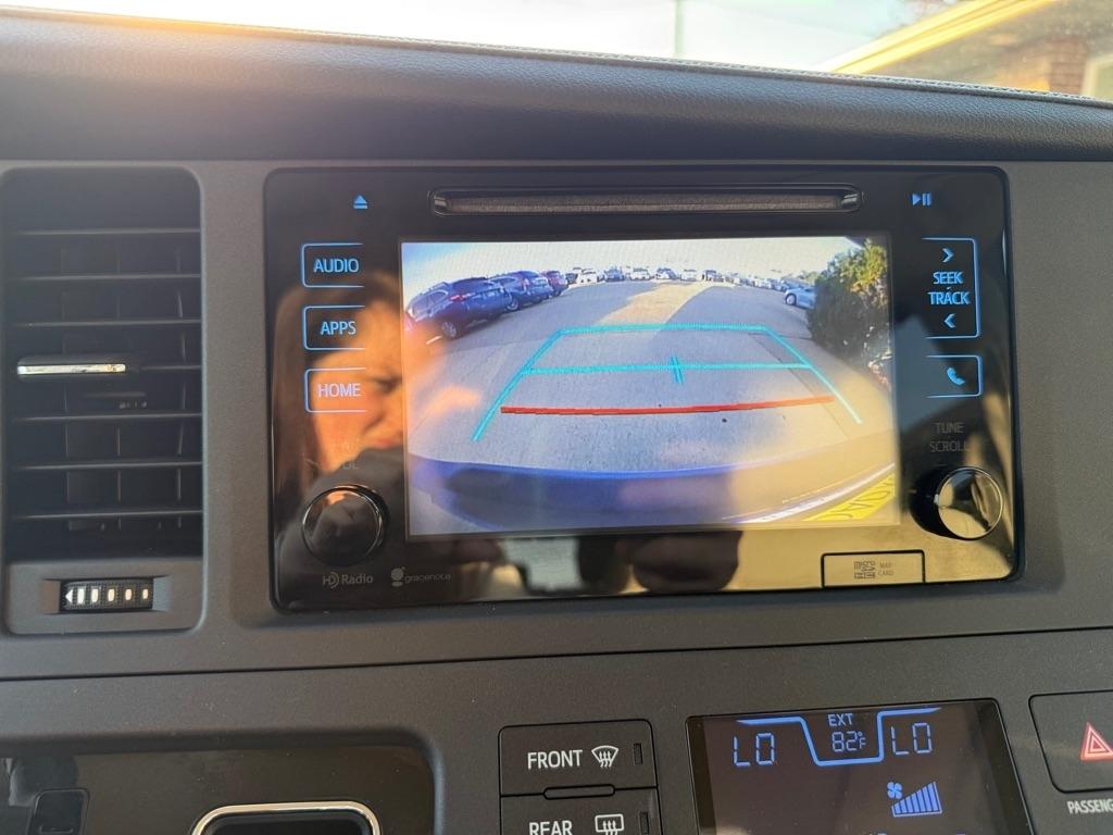 Toyota Sienna XLE Premium AWD 7-Passenger (Natl) 2015