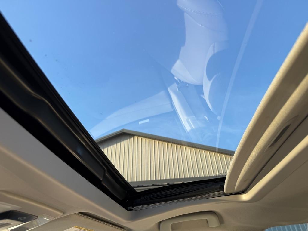 Toyota Sienna XLE Premium AWD 7-Passenger (Natl) 2015