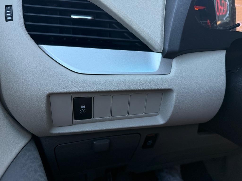 Toyota Sienna LE FWD 8-Passenger V6 2016