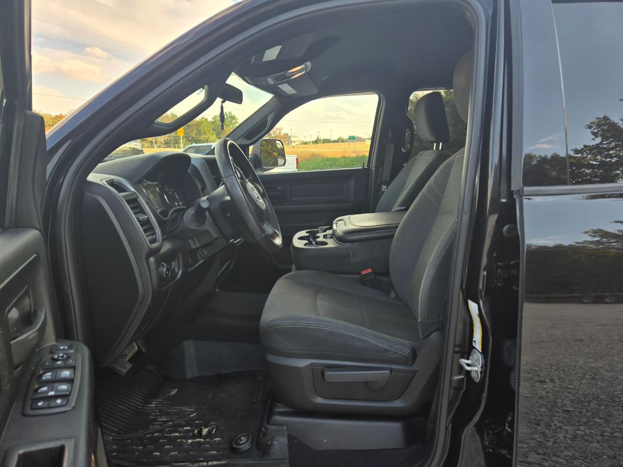 RAM 3500 Tradesman Crew Cab 4WD 2021 RAM 3500 Tradesman Crew Cab 4WD 2021
