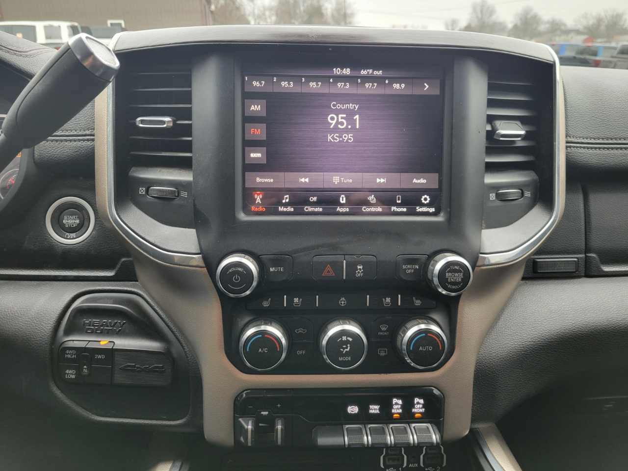 RAM 2500 Laramie Crew Cab SWB 4WD 2019