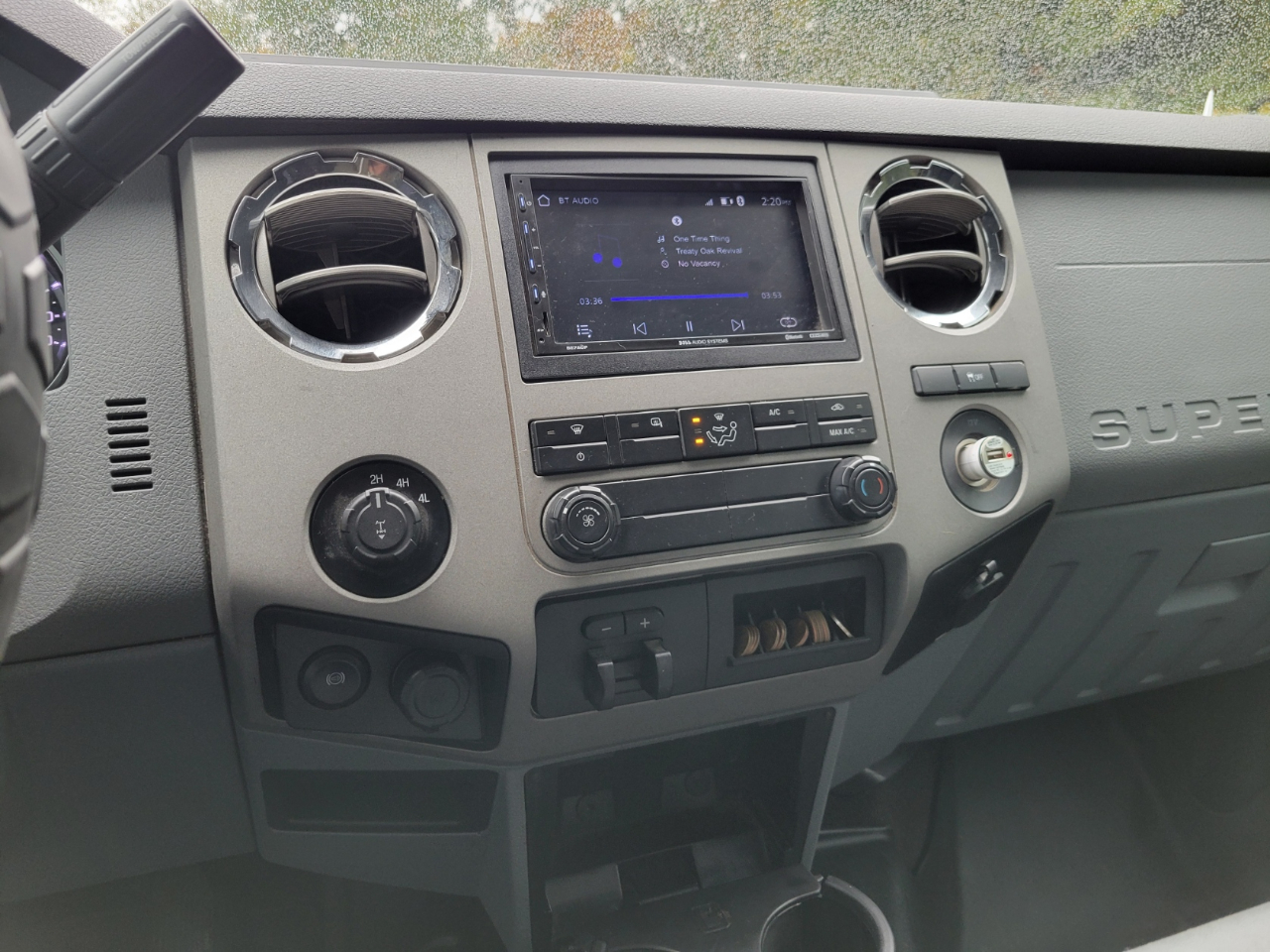 Ford F-250 SD XLT Crew Cab 4WD 2016 Ford F-250 SD XLT Crew Cab 4WD 2016