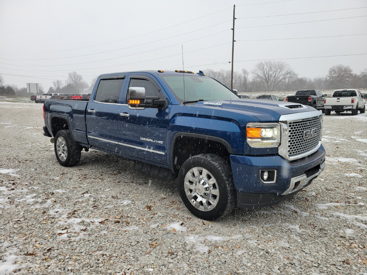 GMC Sierra 2500HD Denali Crew Cab 4WD 2017
