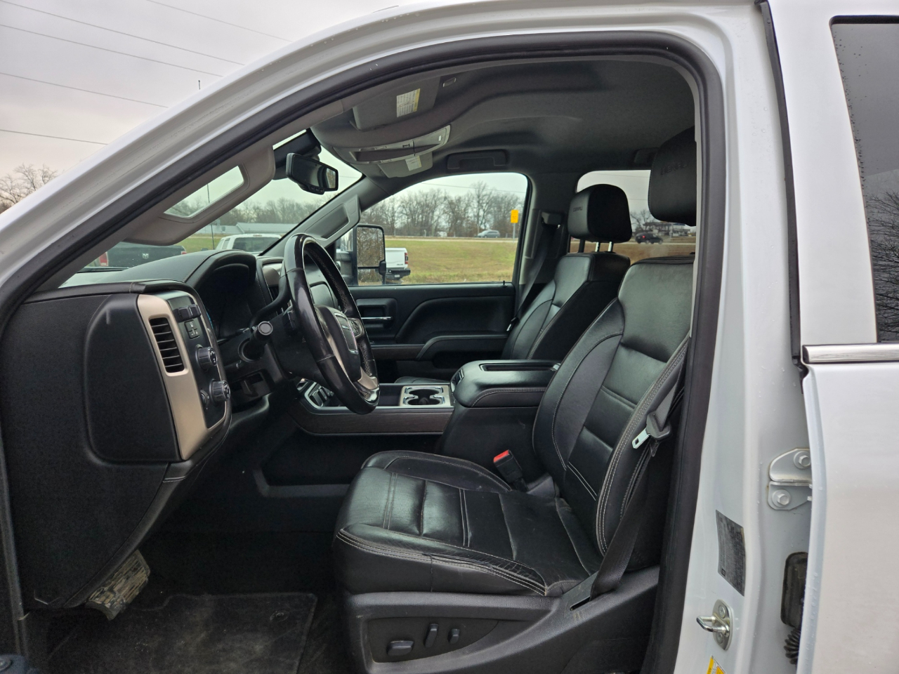 GMC Sierra 3500HD Denali Crew Cab Long Box 4WD 2019