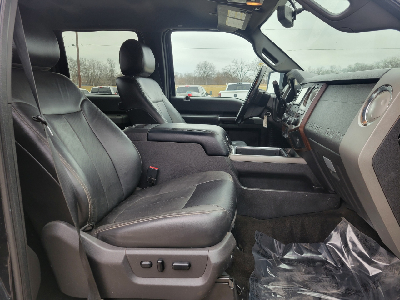 Ford F-350 SD Lariat Crew Cab 4WD 2012