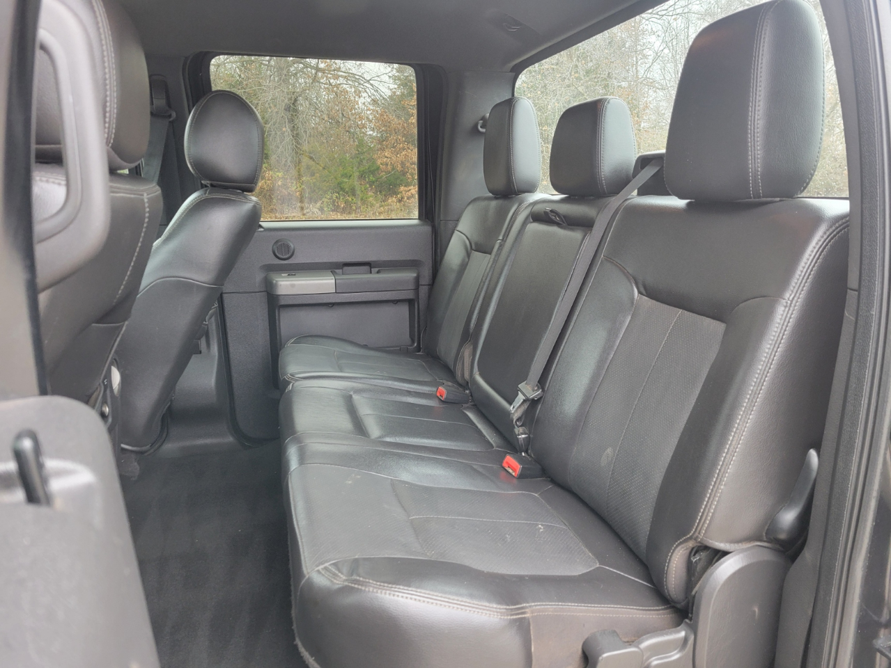 Ford F-350 SD Lariat Crew Cab 4WD 2012