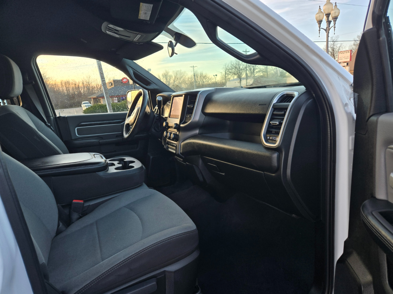 RAM 2500 Tradesman Crew Cab SWB 4WD 2022