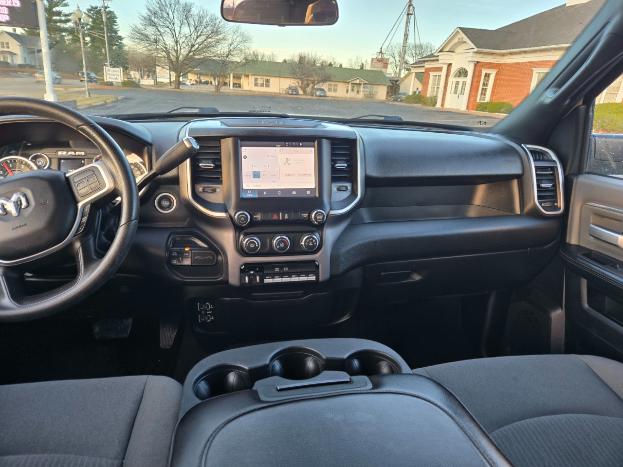 RAM 2500 Tradesman Crew Cab SWB 4WD 2022