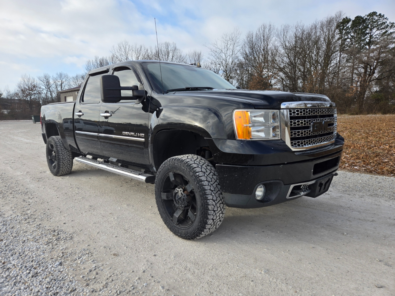 GMC Sierra 2500HD Denali Crew Cab 4WD 2012