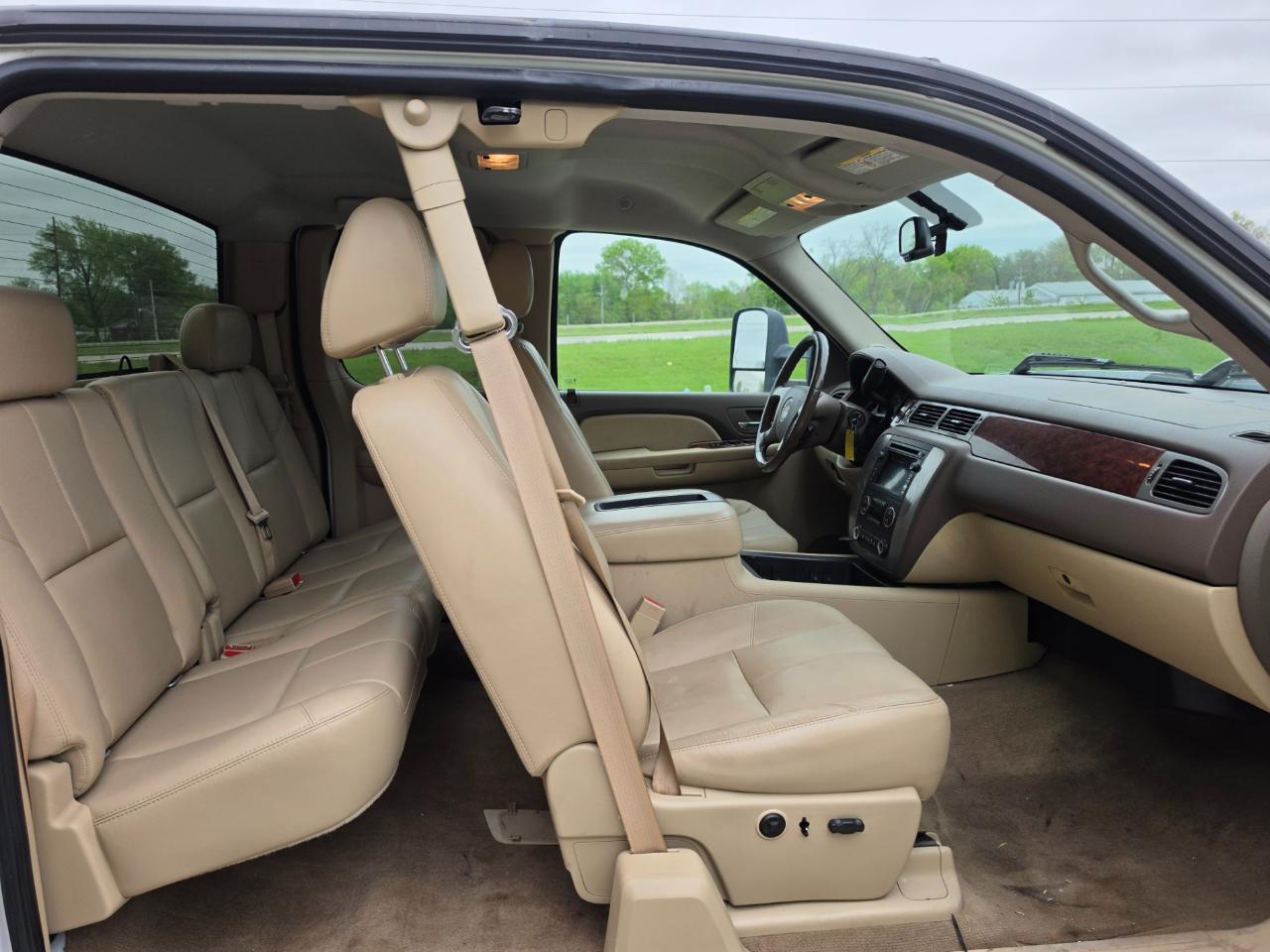 GMC Sierra 3500HD SLT Ext. Cab DRW 4WD 2009