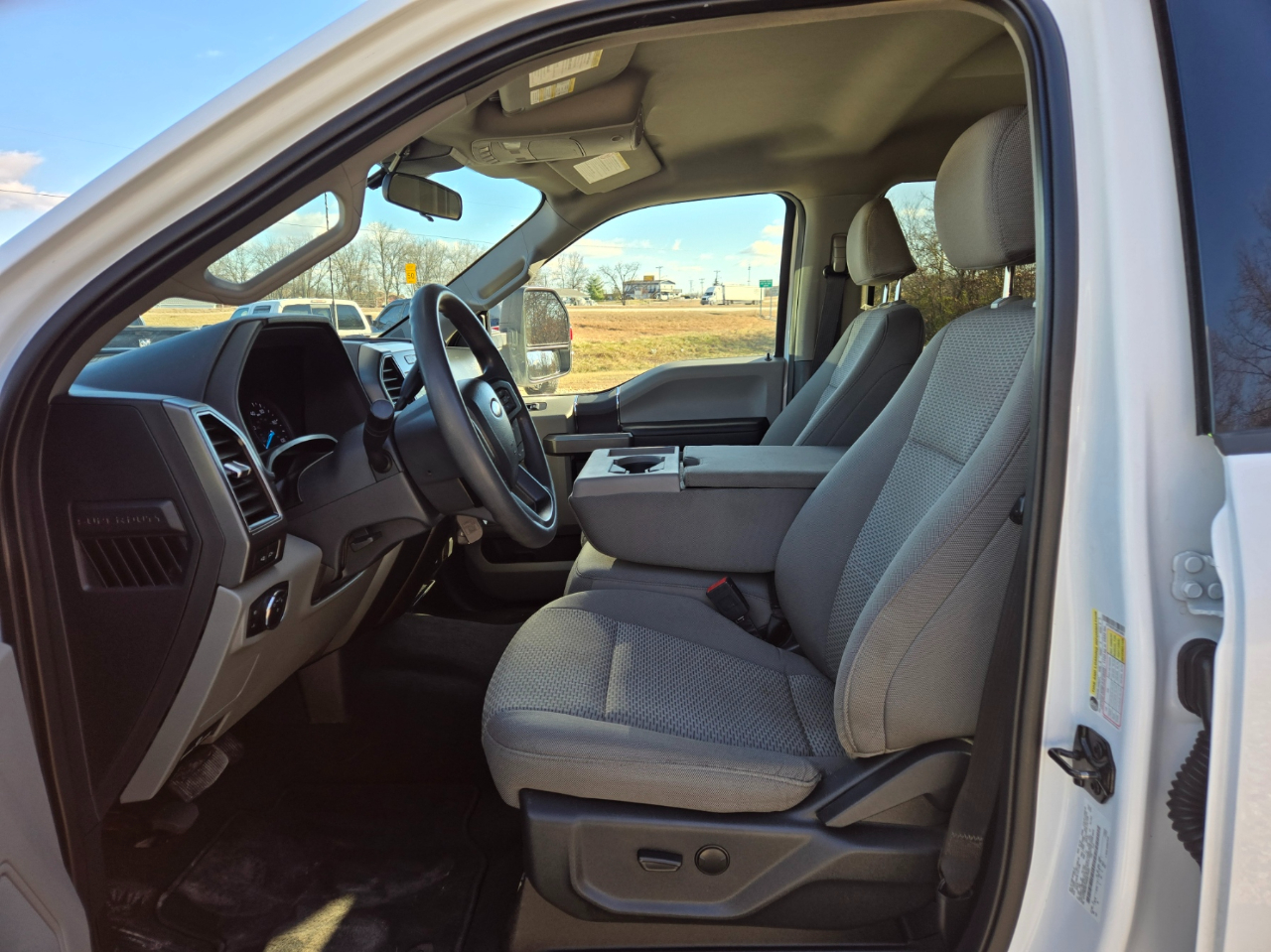 Ford F-250 SD XLT Crew Cab 4WD 2022