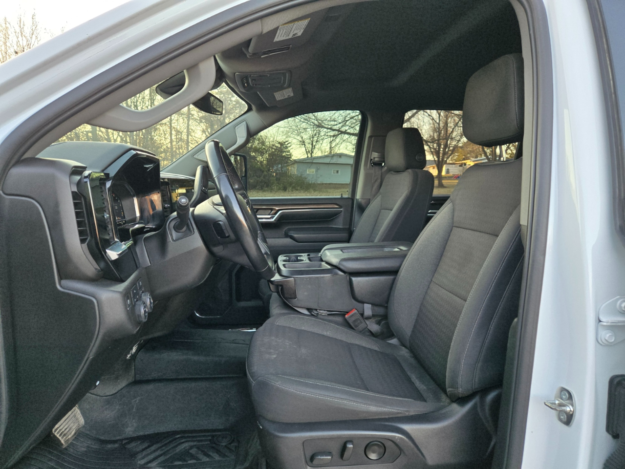 Chevrolet Silverado 2500HD LT Crew Cab 4WD 2024