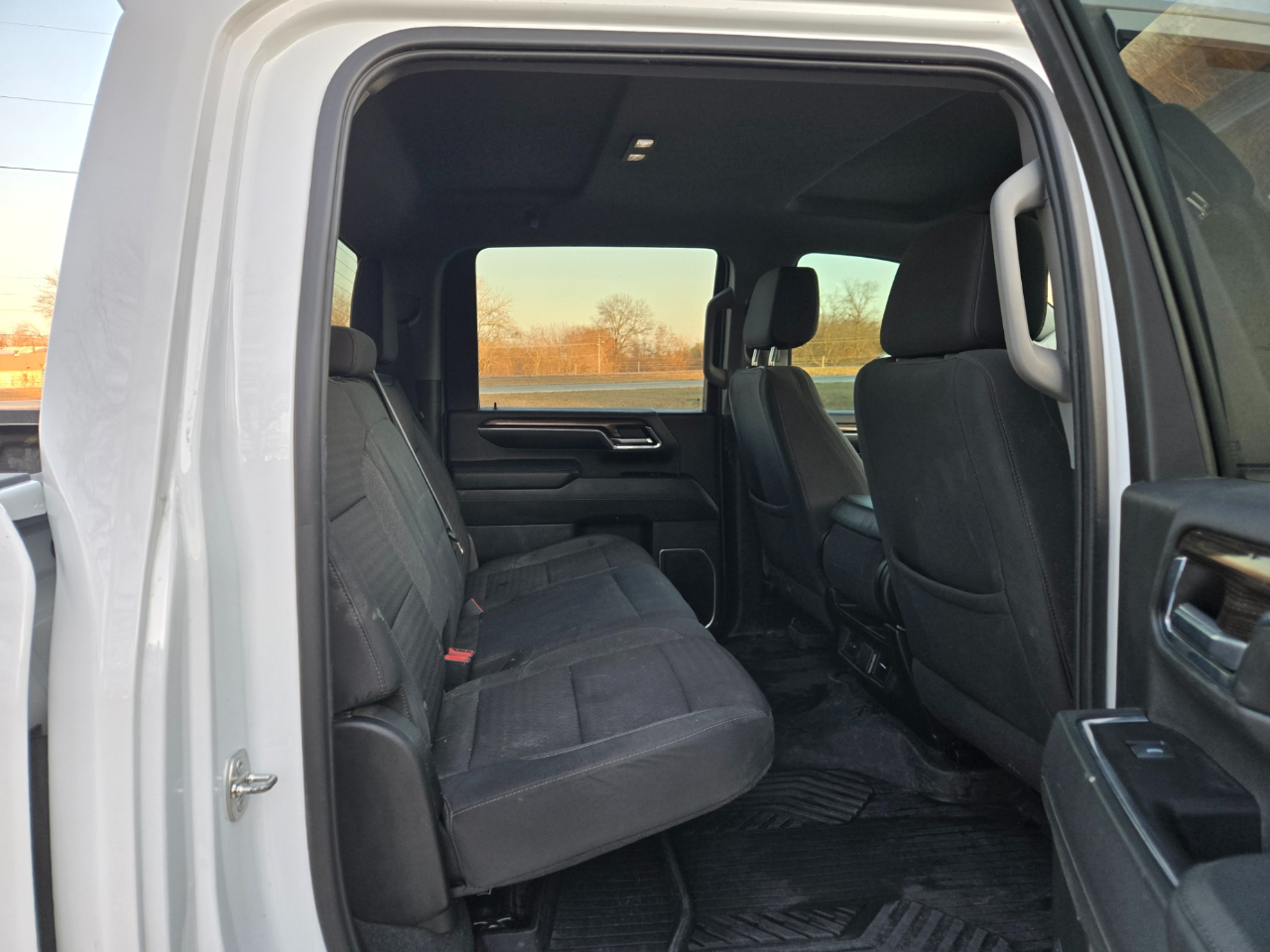 Chevrolet Silverado 2500HD LT Crew Cab 4WD 2024
