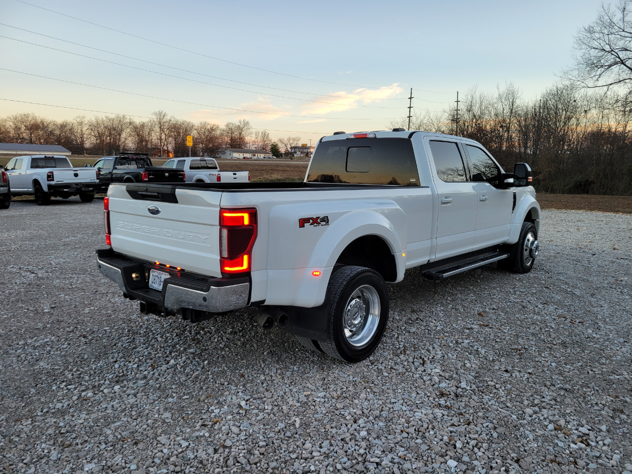 Ford F-450 SD Lariat Crew Cab 4WD 2022