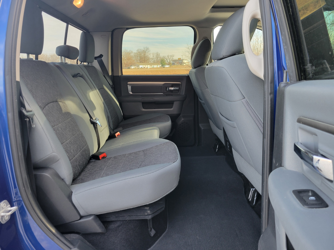 RAM 2500 SLT Crew Cab LWB 4WD 2017