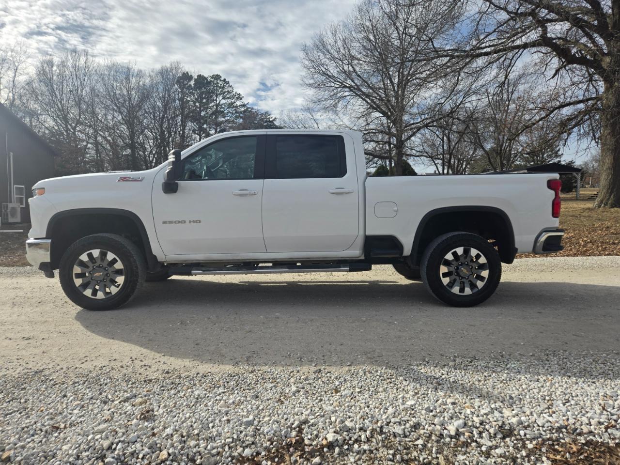 Chevrolet Silverado 2500HD LT Crew Cab 4WD 2024