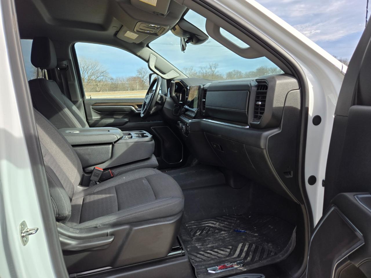 Chevrolet Silverado 2500HD LT Crew Cab 4WD 2024