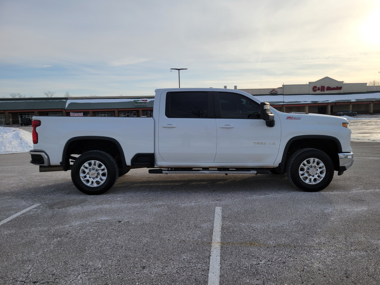 Chevrolet Silverado 2500HD LT Crew Cab Long Box 4WD 2025